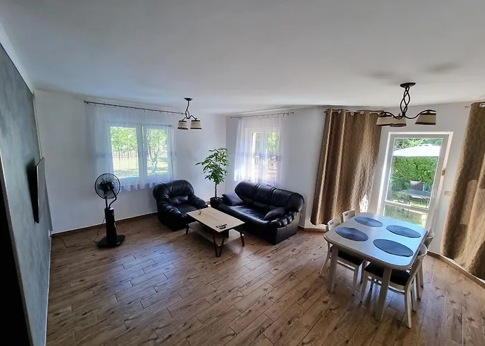 Pod Debem * Grzybowo (West Pomeranian)